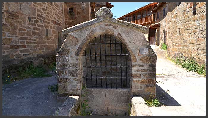 Fuente de la Ti Petriña